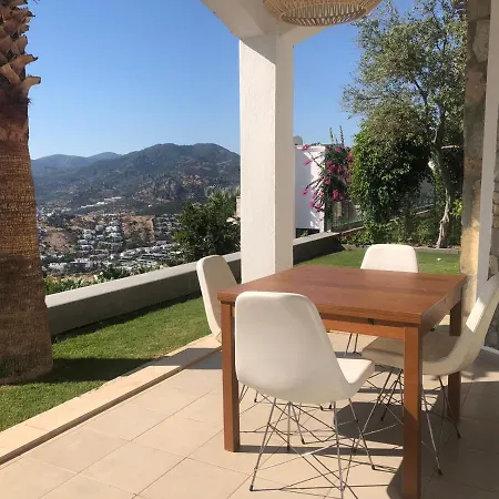 Mukemmel Manzarasinin Tadini Cikartin Willa Bodrum